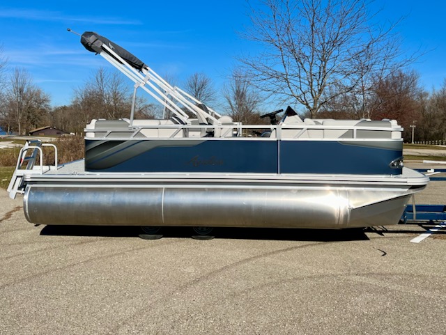 Avalon Venture 19' Quad Lounge | 2024-4892 | Redline Watersports